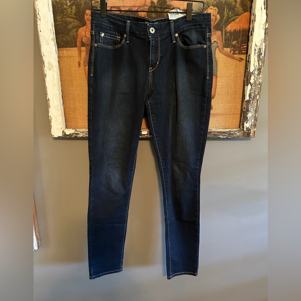 Denizen Levi’s women’s modern skinny dark wash jeans